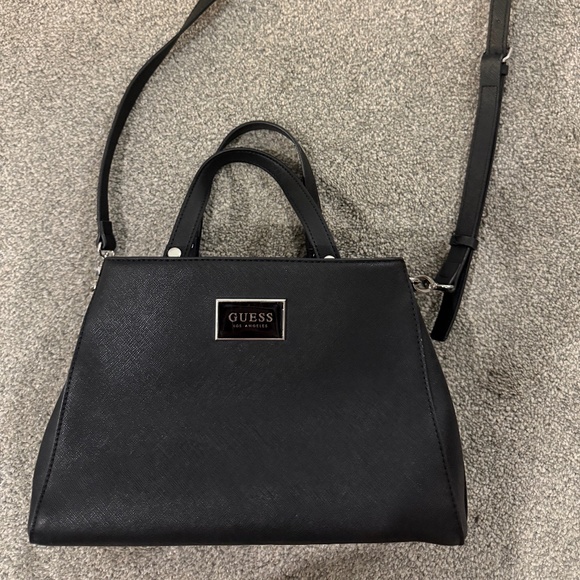 GUESS hand bag - Picture 1 of 2
